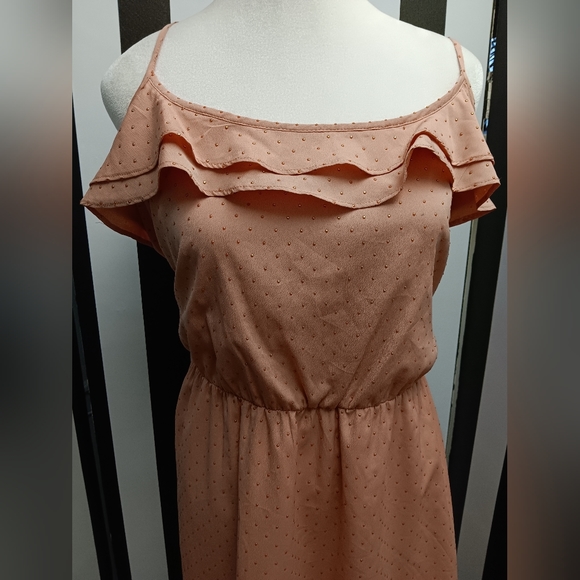 Lauren Conrad dress - Picture 9 of 14